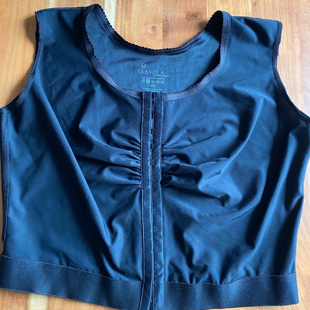 Isavela Black Compression Tank Top